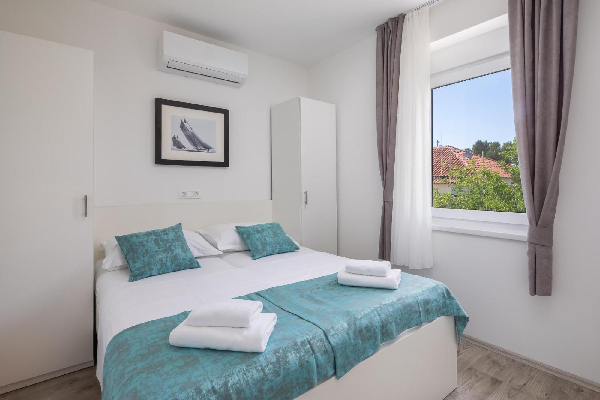מאקרסקה Beachfront Apartments Providenca With Free Parking מראה חיצוני תמונה
