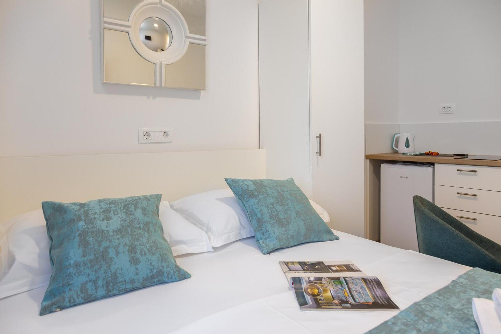 מאקרסקה Beachfront Apartments Providenca With Free Parking מראה חיצוני תמונה