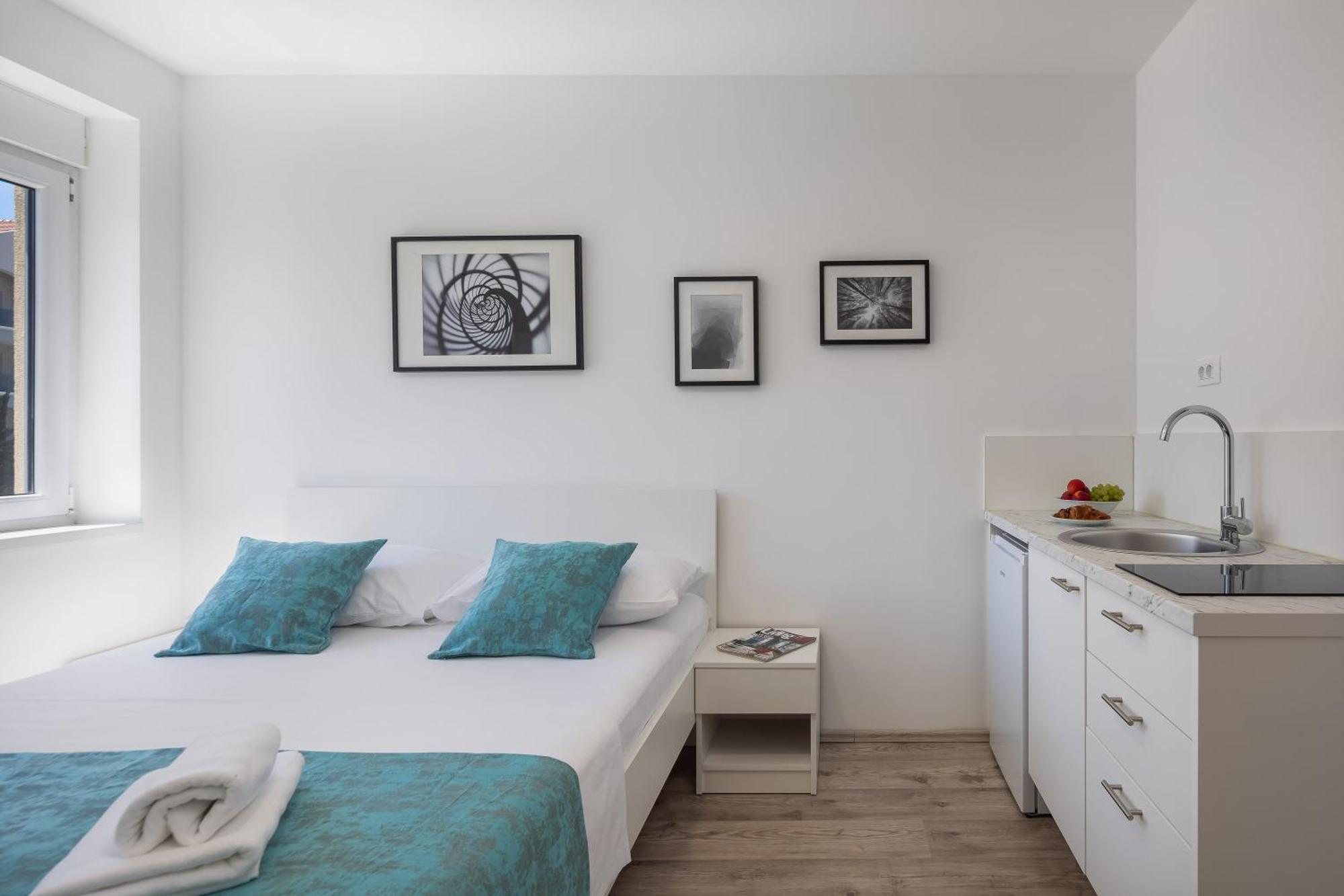 מאקרסקה Beachfront Apartments Providenca With Free Parking מראה חיצוני תמונה