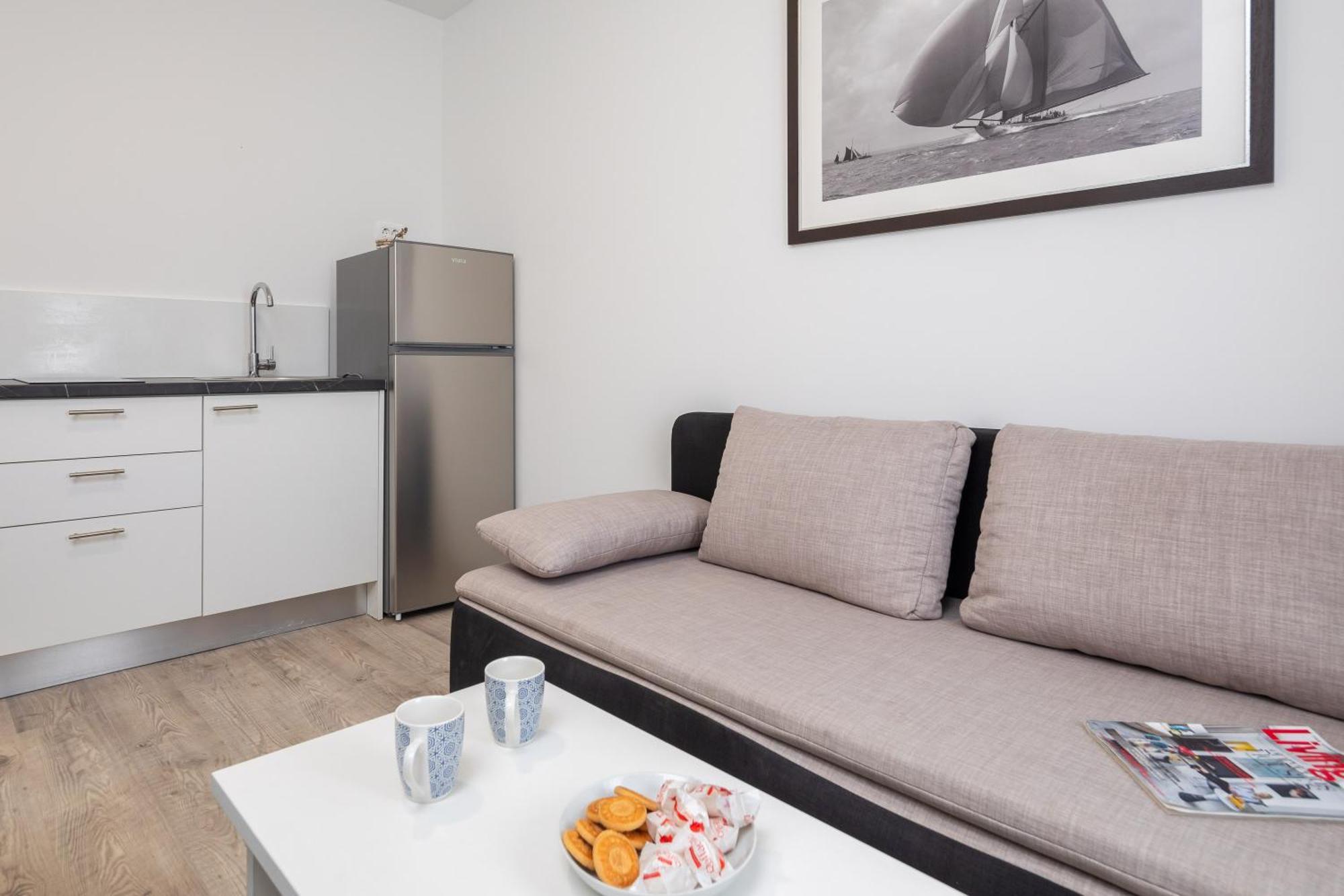 מאקרסקה Beachfront Apartments Providenca With Free Parking מראה חיצוני תמונה