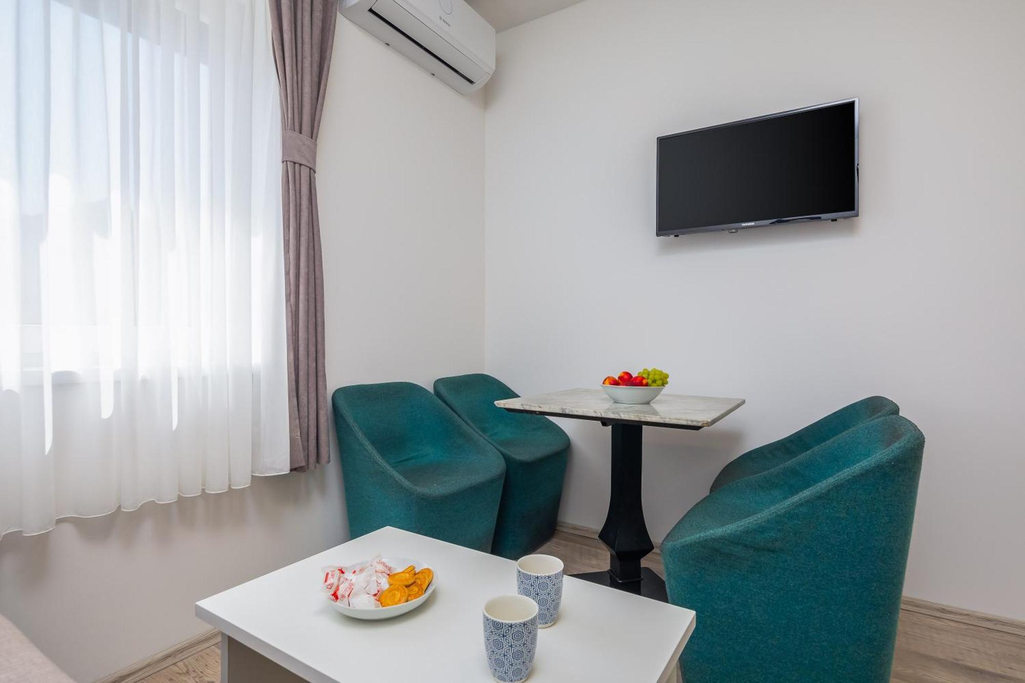 מאקרסקה Beachfront Apartments Providenca With Free Parking מראה חיצוני תמונה