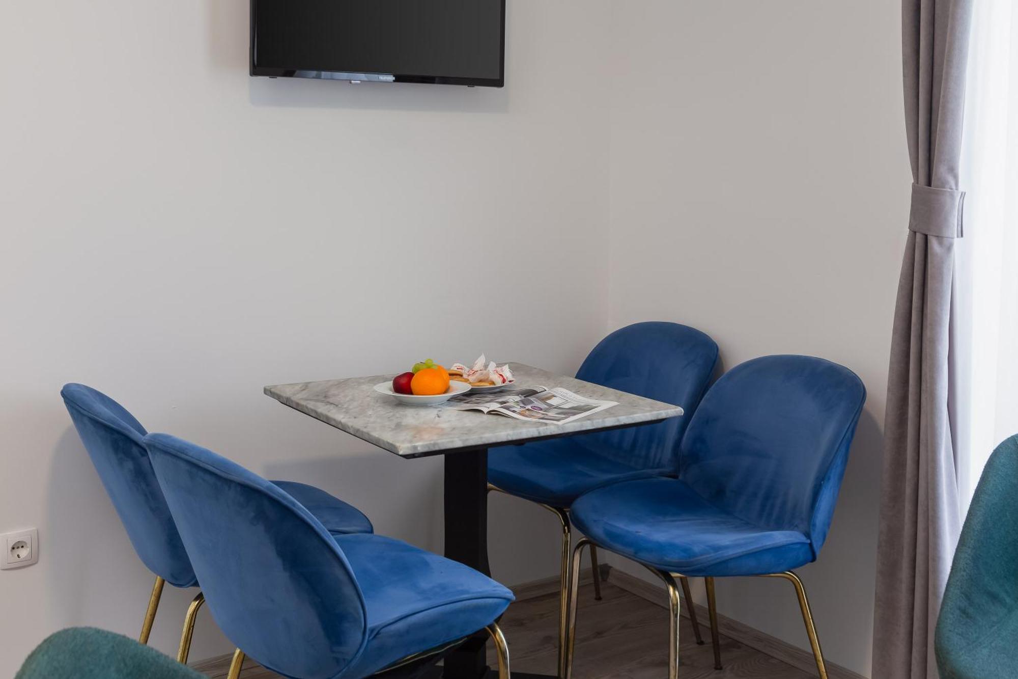 מאקרסקה Beachfront Apartments Providenca With Free Parking מראה חיצוני תמונה
