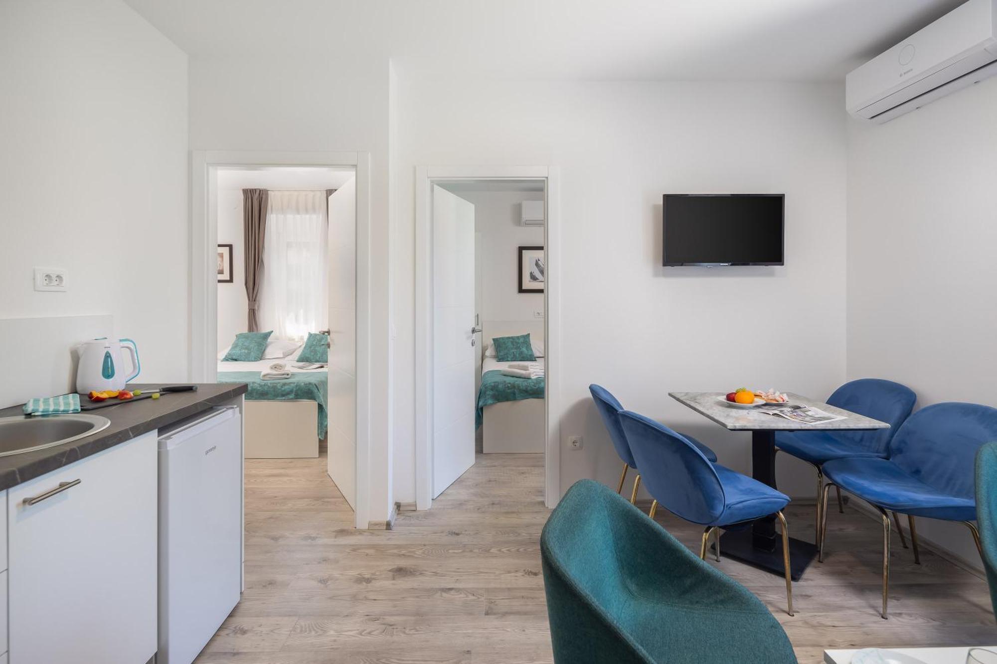 מאקרסקה Beachfront Apartments Providenca With Free Parking מראה חיצוני תמונה
