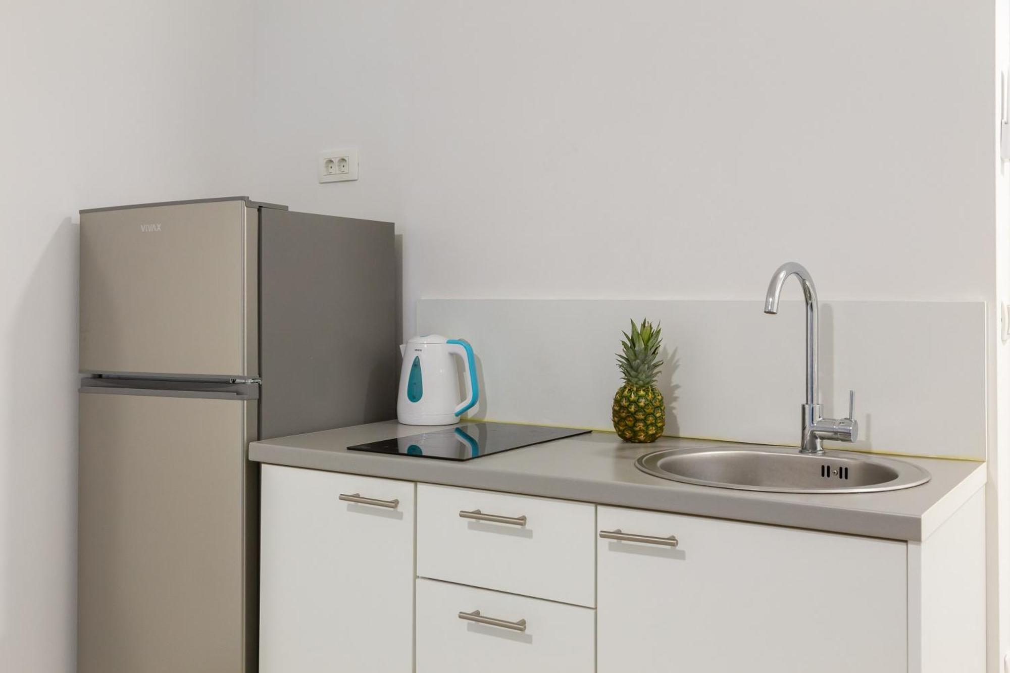 מאקרסקה Beachfront Apartments Providenca With Free Parking חדר תמונה