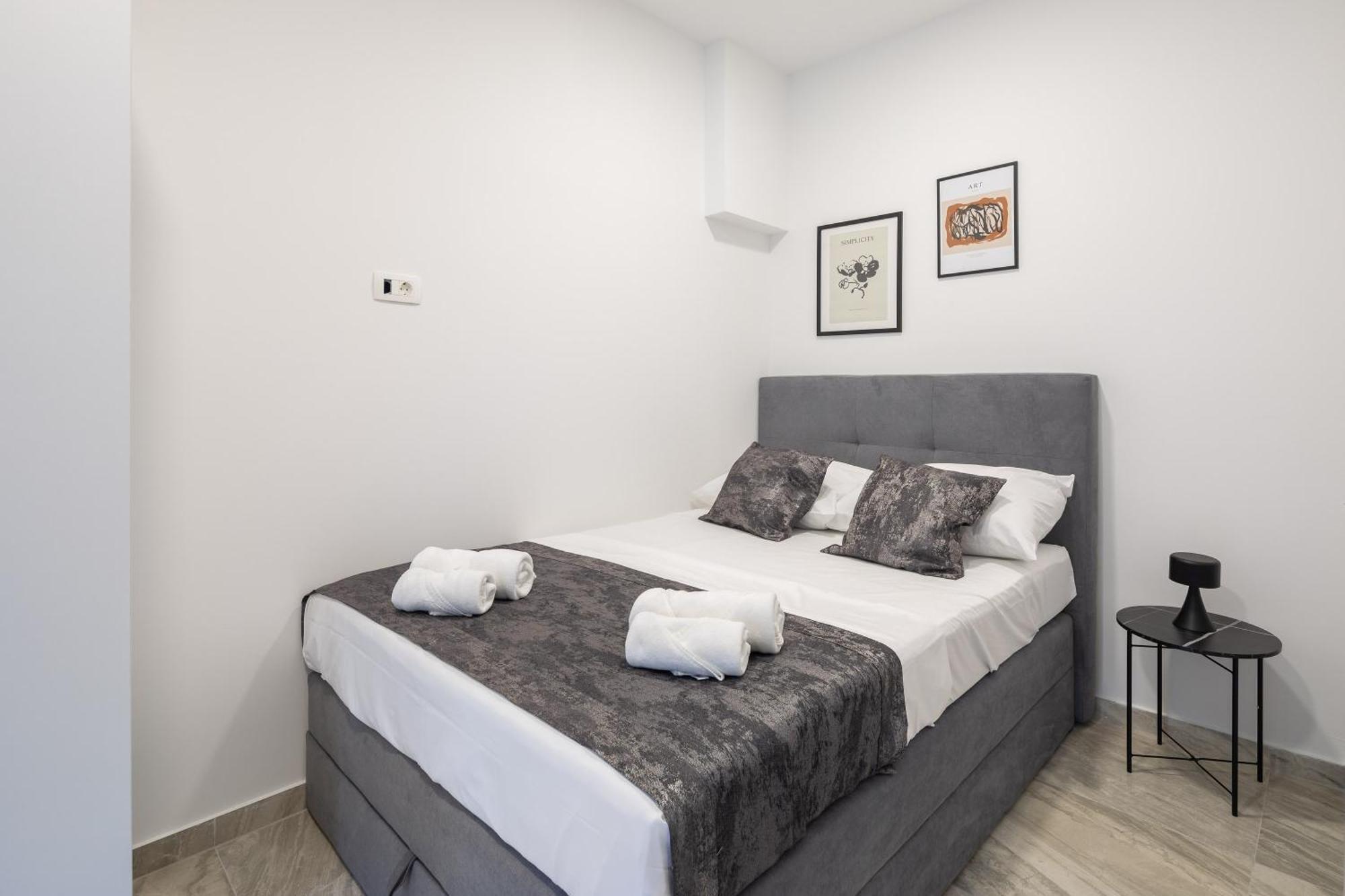 מאקרסקה Beachfront Apartments Providenca With Free Parking חדר תמונה
